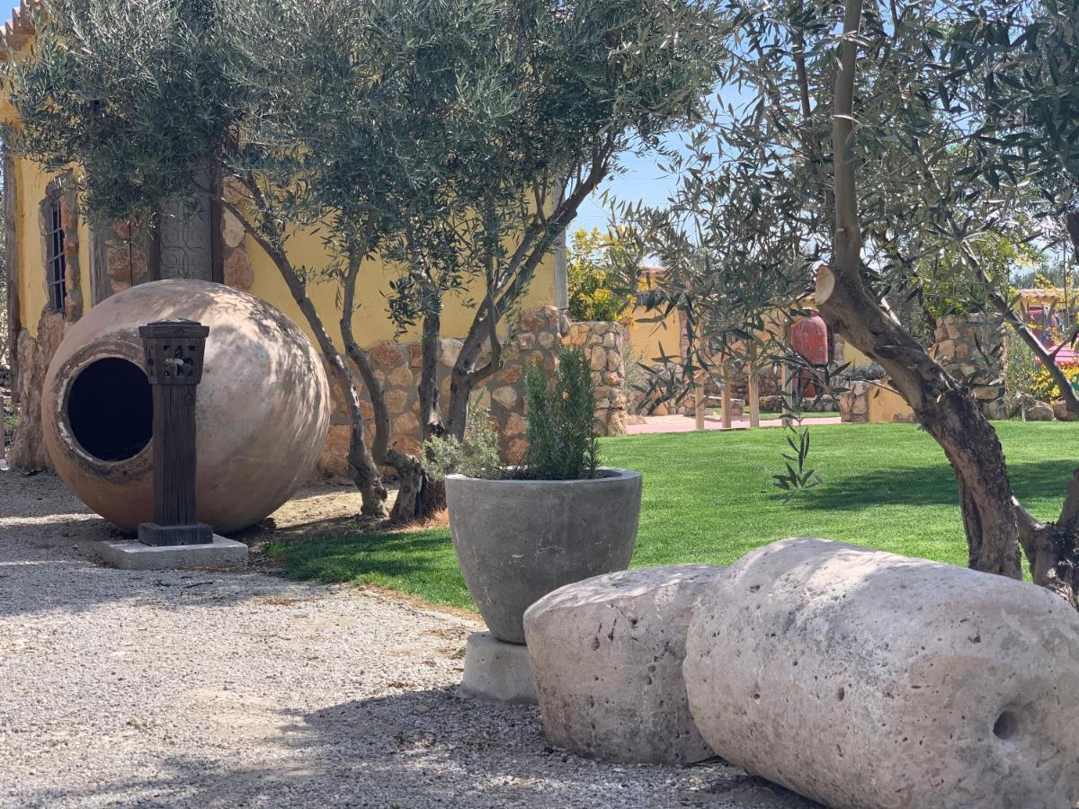 Cortijo Bustamante Guest House Baza Luaran gambar