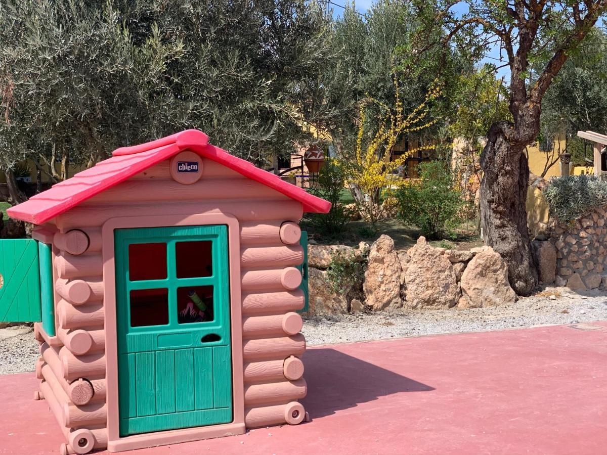 Cortijo Bustamante Guest House Baza Luaran gambar