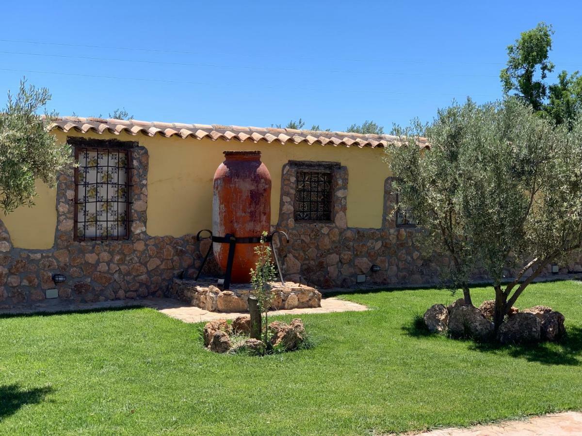 Cortijo Bustamante Guest House Baza Luaran gambar